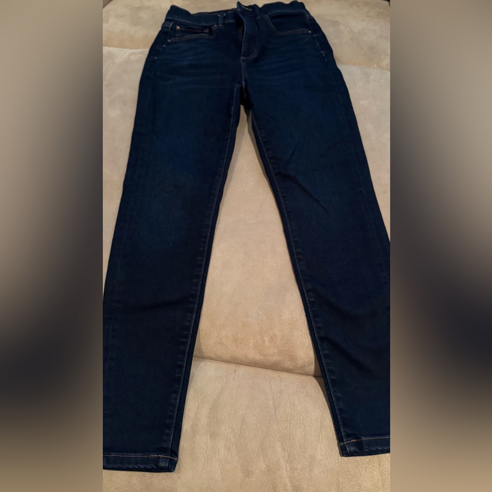 Ann Taylor Petite Women's High Rise Dark Blue Jeans. 25” inseam.